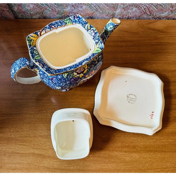 Rare Royal Winton chintz blue Anemone teapot with matching plate/display stand - Picture 4 of 10